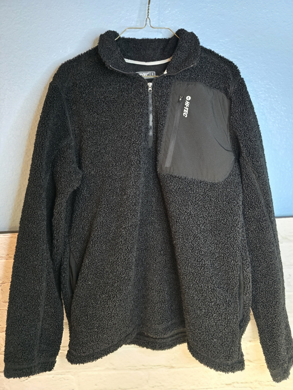 Hi-Tec Men’s Black Sherpa Half-Zip Pullover Sz S